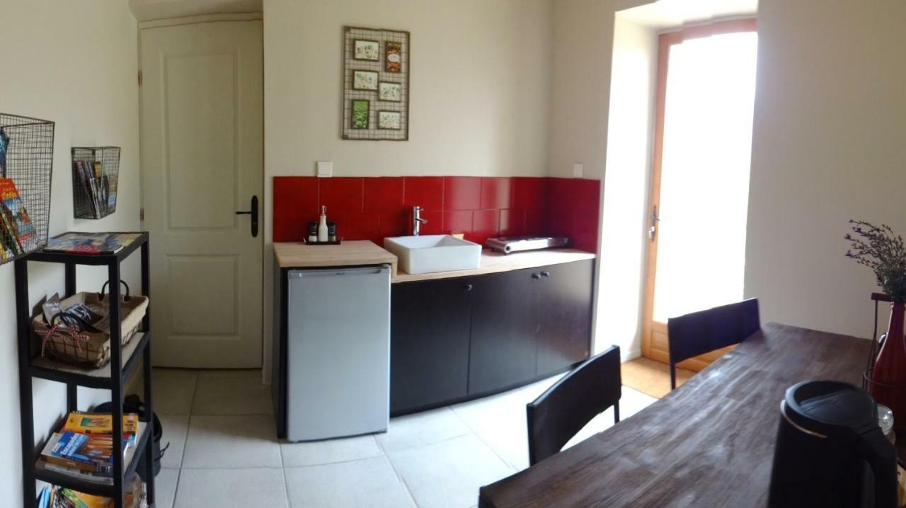 Terres De La Grange Bed & Breakfast Cuisiat Exterior foto